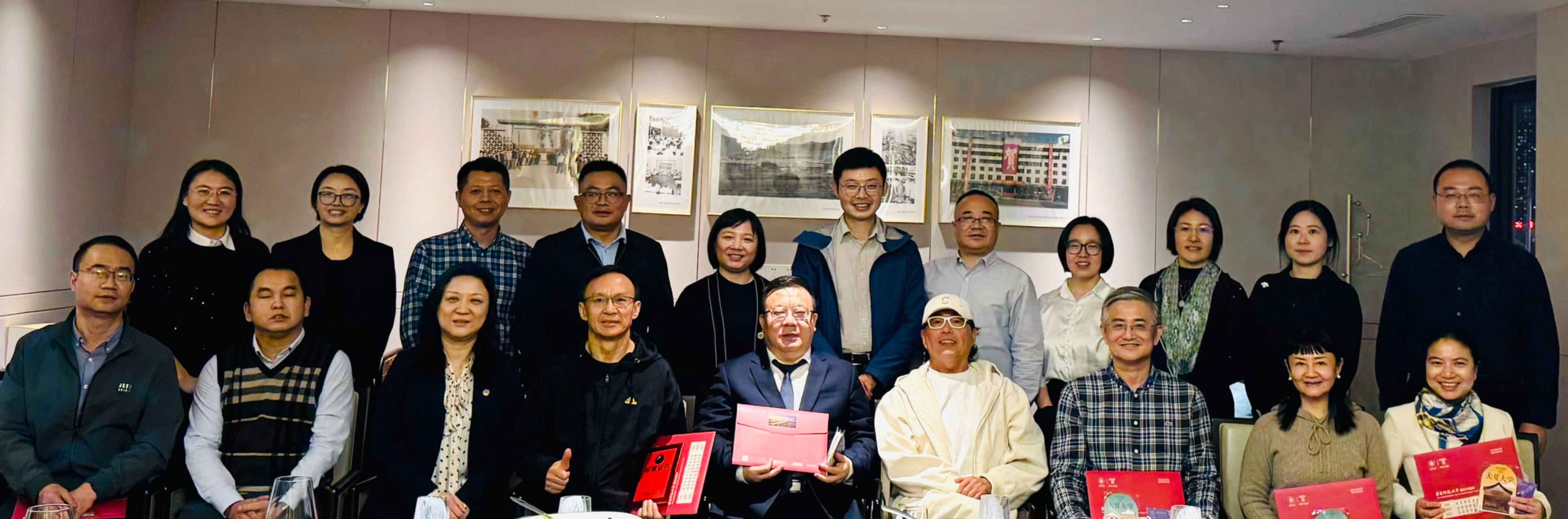 深圳免费av
会.jpg